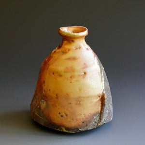 Tokkuri (sake server)/Bud vase