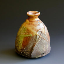 Tokkuri (sake server)/Bud vase