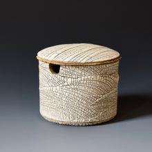 Sugar pot