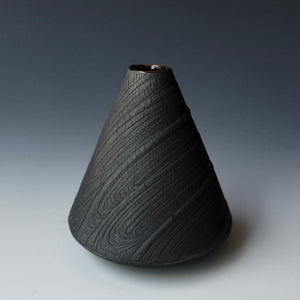 Round bud vase
