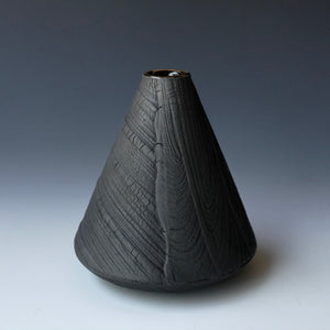 Round bud vase