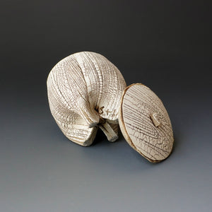 Lidded tea cup
