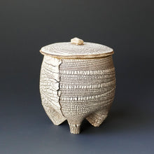 Lidded tea cup