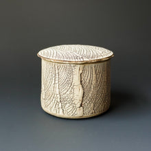 Sugar pot