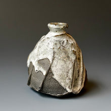 Tokkuri (sake server)/Bud vase