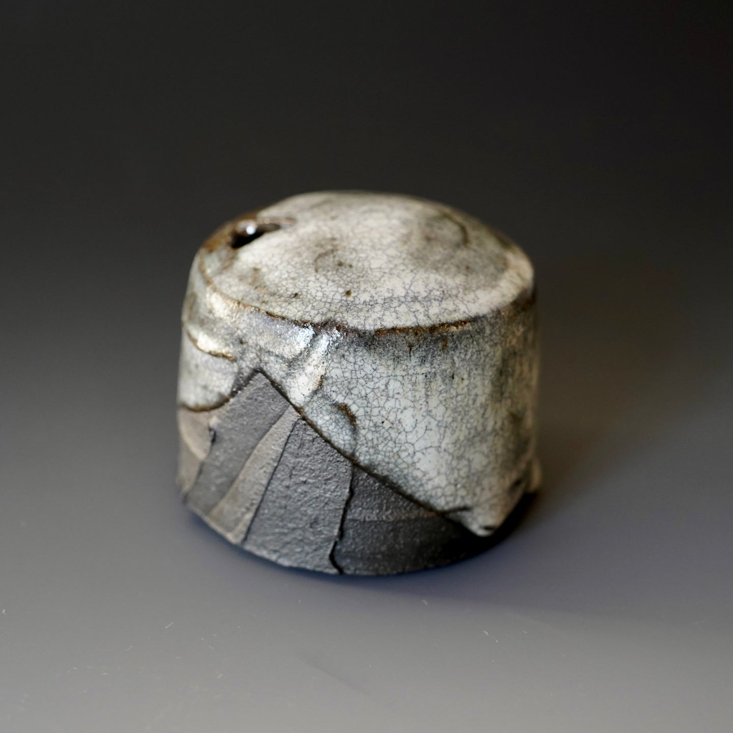 Sculpture / Bud vase