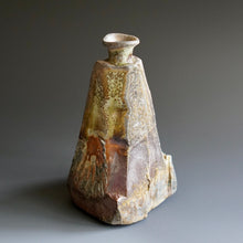 Tokkuri (sake server)/Bud vase