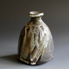 Tokkuri (sake server)/Bud vase