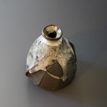 Tokkuri (sake server)/Bud vase