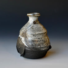 Tokkuri (sake server)/Bud vase