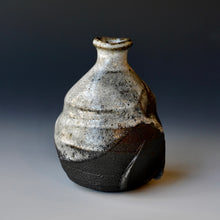 Tokkuri (sake server)/Bud vase