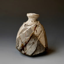 Tokkuri (sake server)/Bud vase