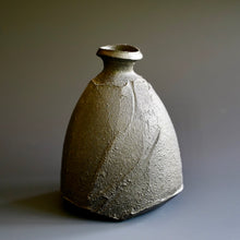 Tokkuri (sake server)