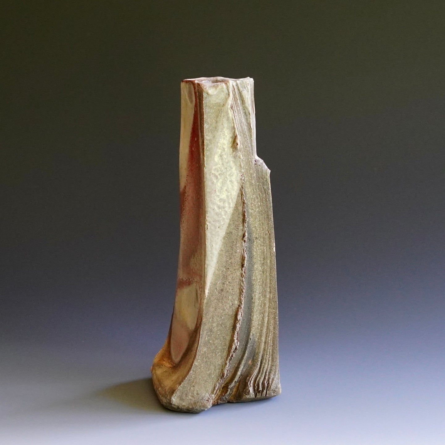 Sculpture/ Vase by Akira Satake