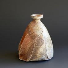 Tokkuri (sake server)/Bud vase by Akira Satake