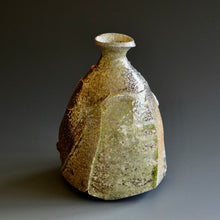 Tokkuri (sake server)/Bud vase