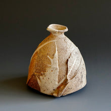 Tokkuri (sake server)/Bud vase