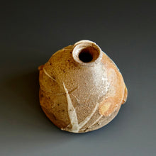 Tokkuri (sake server)/Bud vase